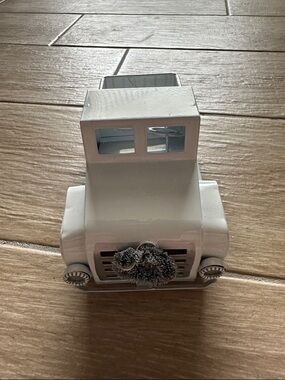 White metal truck Christmas decor farmhouse 8” long